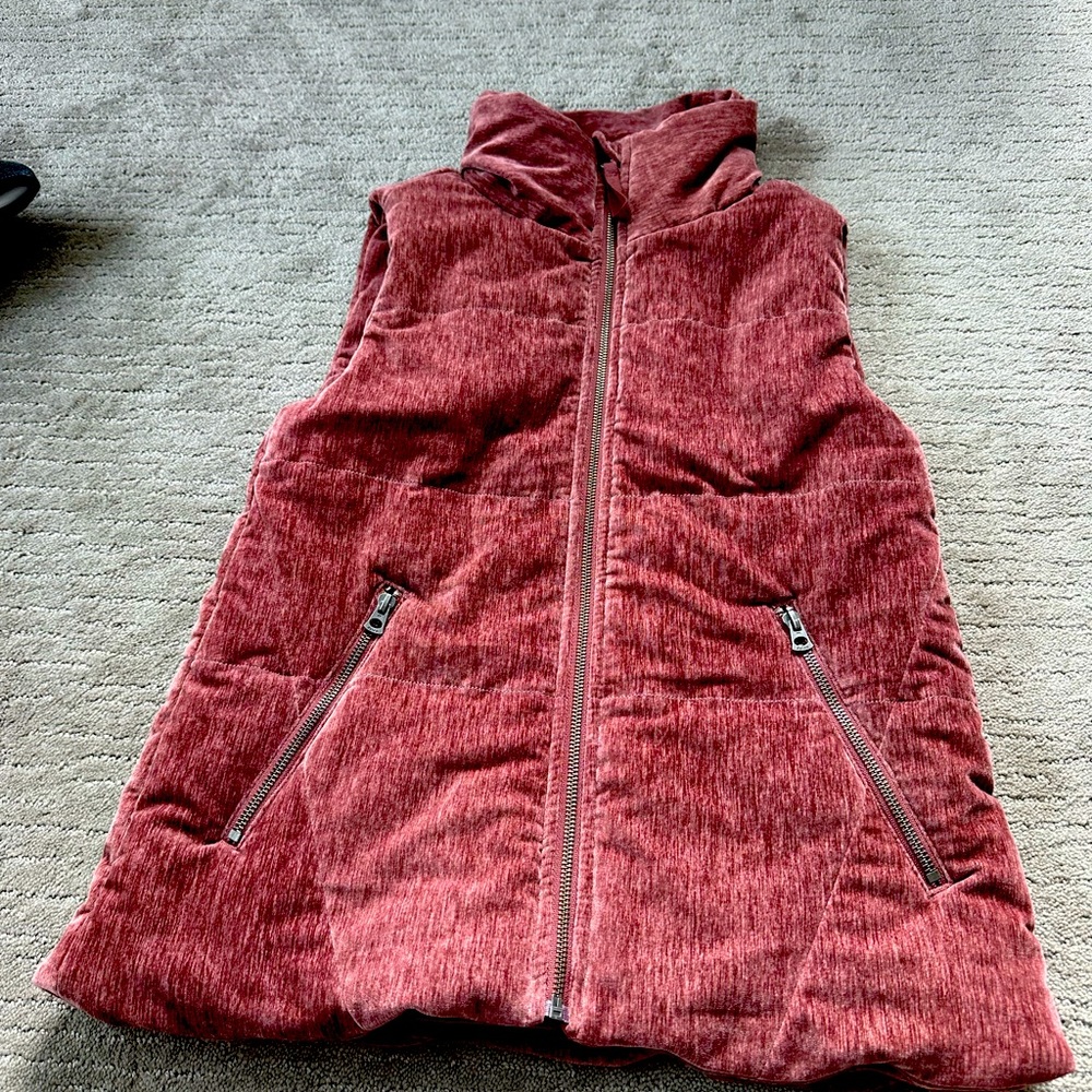 DYLAN LOS ANGELES PUFFED VEST. THICK. MAUVE COLOR. MEDIUM. NWOT. - Picture 4 of 8